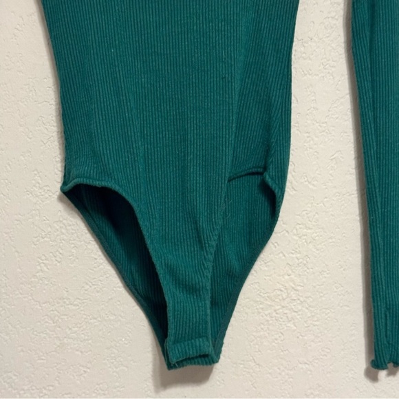 Women's Intimately Free People Teal Ribbed Turtleneck Bodysuit - Picture 6 of 7